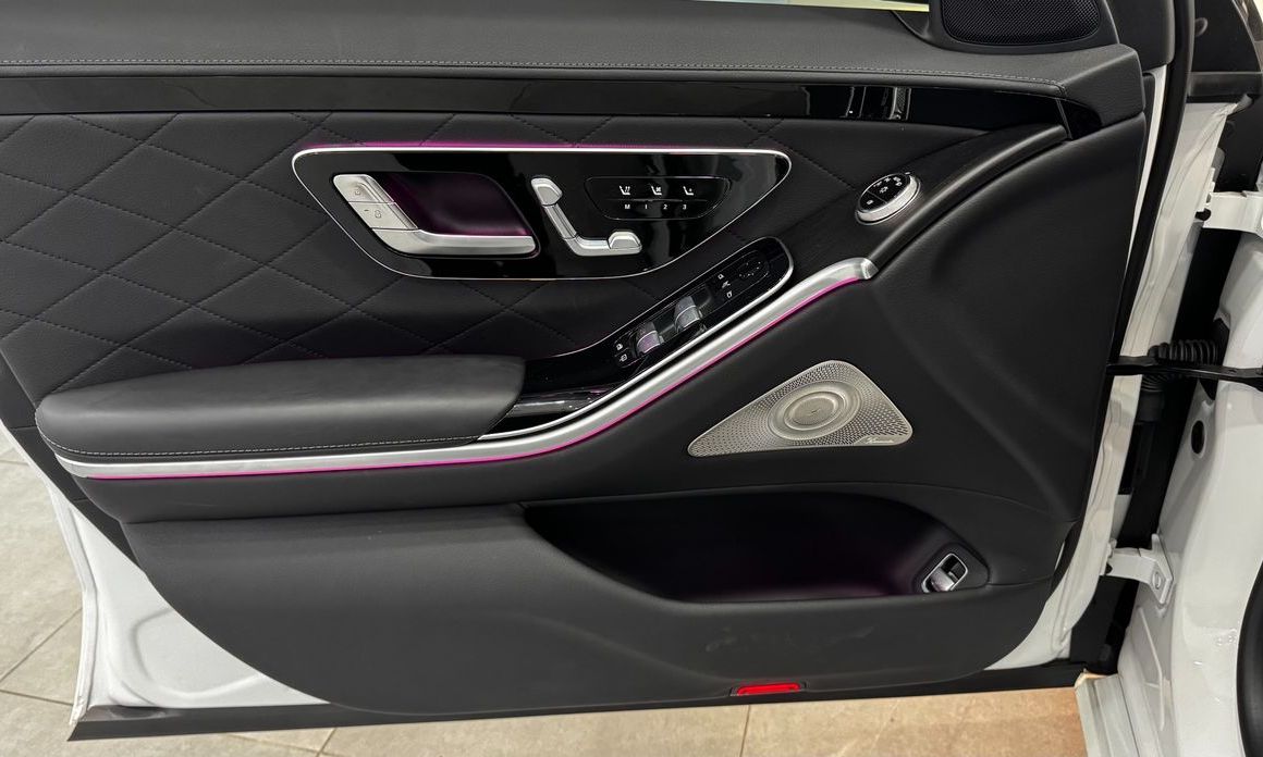 Mercedes-Benz S-Class 2025