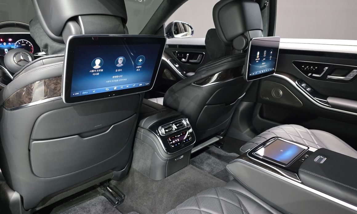 Mercedes-Benz S-Class 2021