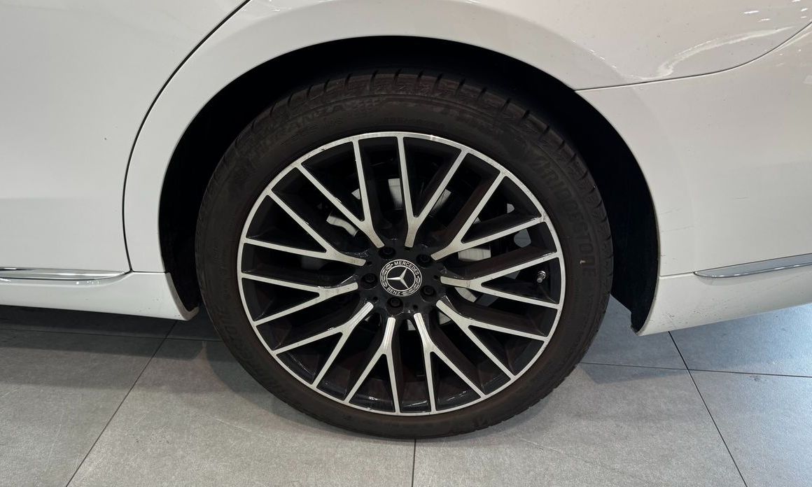 Mercedes-Benz S-Class 2025
