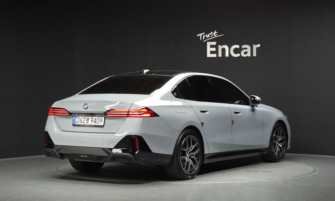 BMW 5-Series 2026