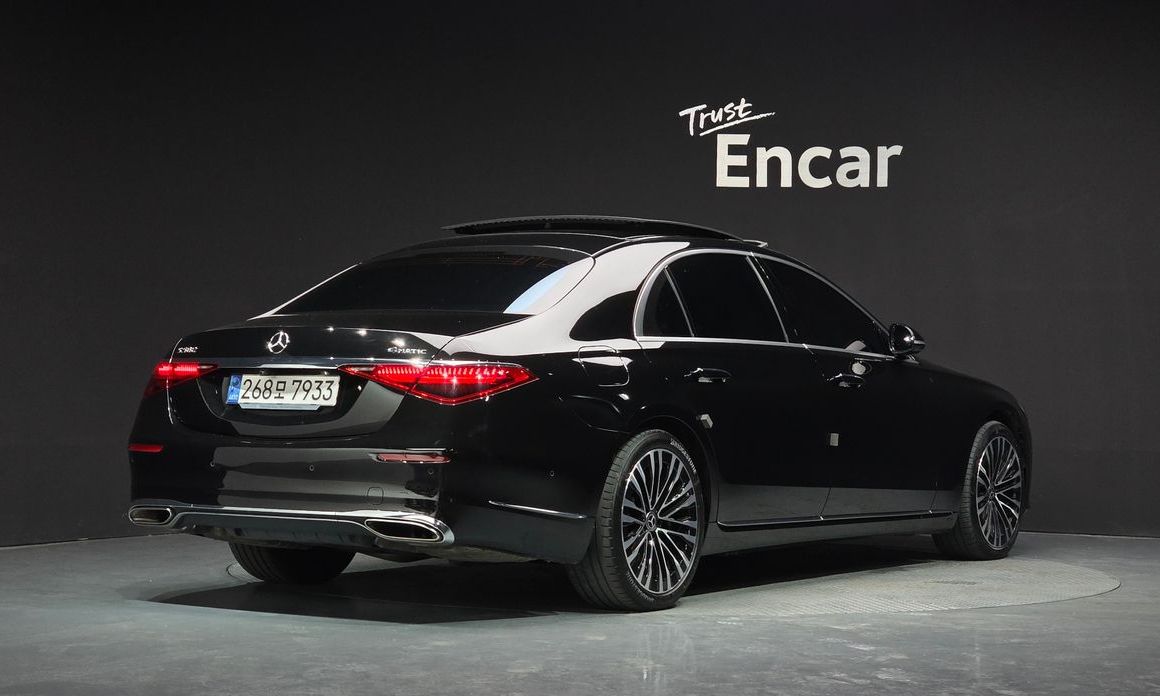 Mercedes-Benz S-Class 2021