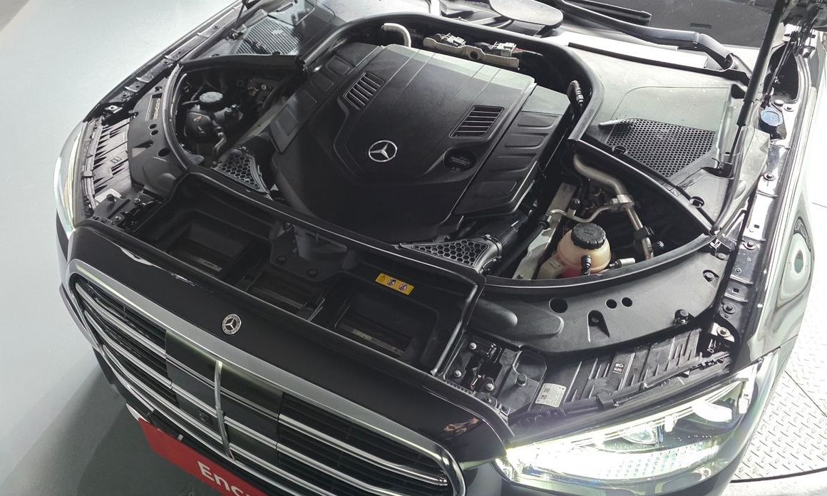Mercedes-Benz S-Class 2021