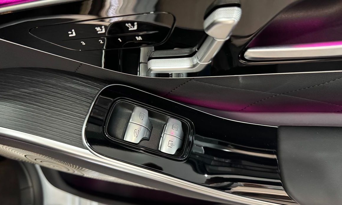 Mercedes-Benz S-Class 2025