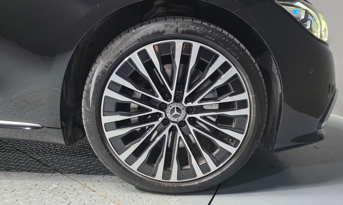 Mercedes-Benz S-Class 2021