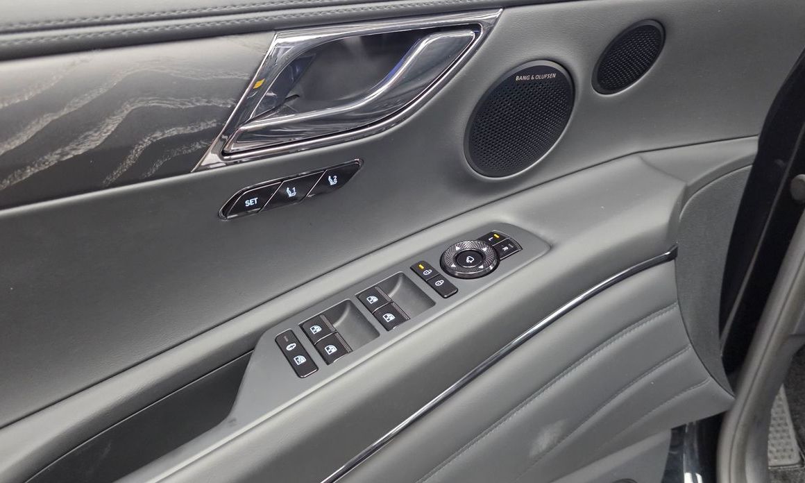 Genesis GV80 2025