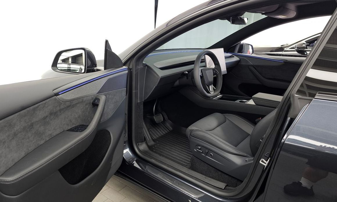 Tesla Model Y 2026