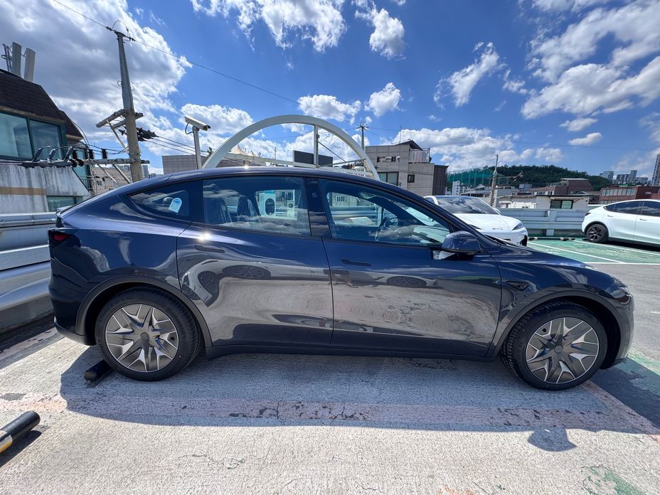 Tesla Model Y 2026
