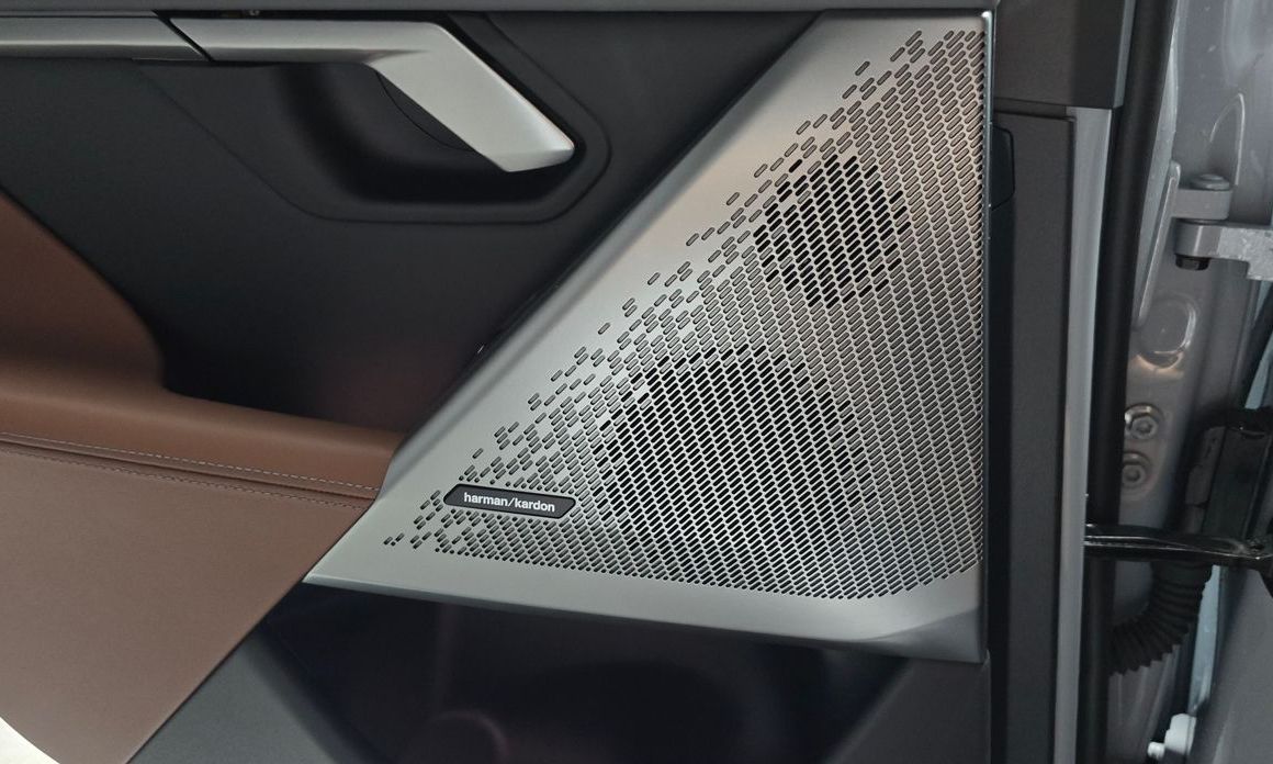BMW 5-Series 2025
