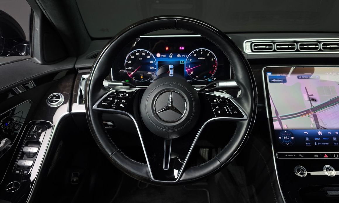 Mercedes-Benz S-Class 2021