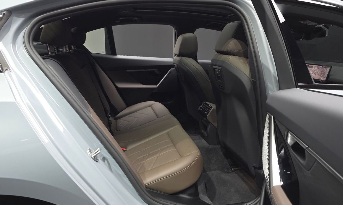 BMW 5-Series 2026