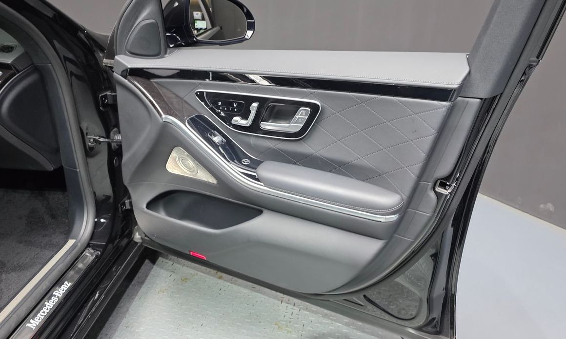 Mercedes-Benz S-Class 2021