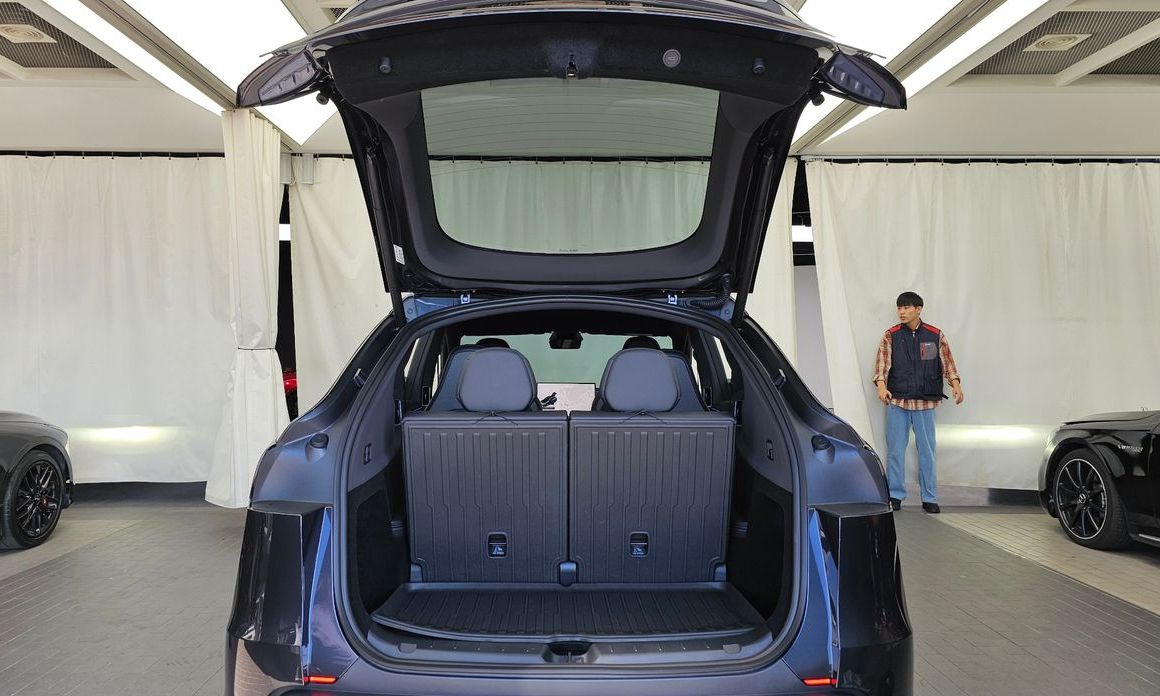 Tesla Model Y 2026