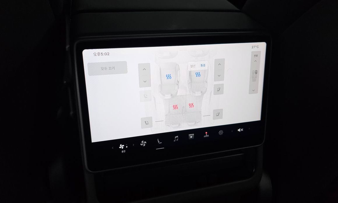 Tesla Model Y 2026