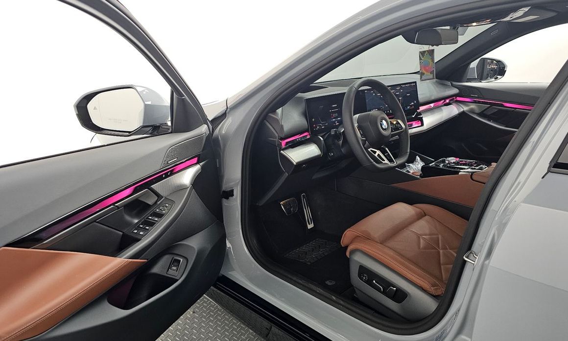 BMW 5-Series 2025