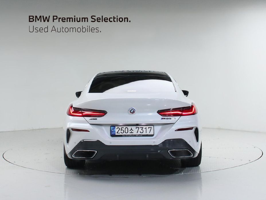 BMW 8-Series 2023