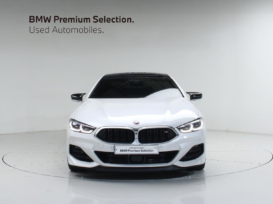 BMW 8-Series 2023