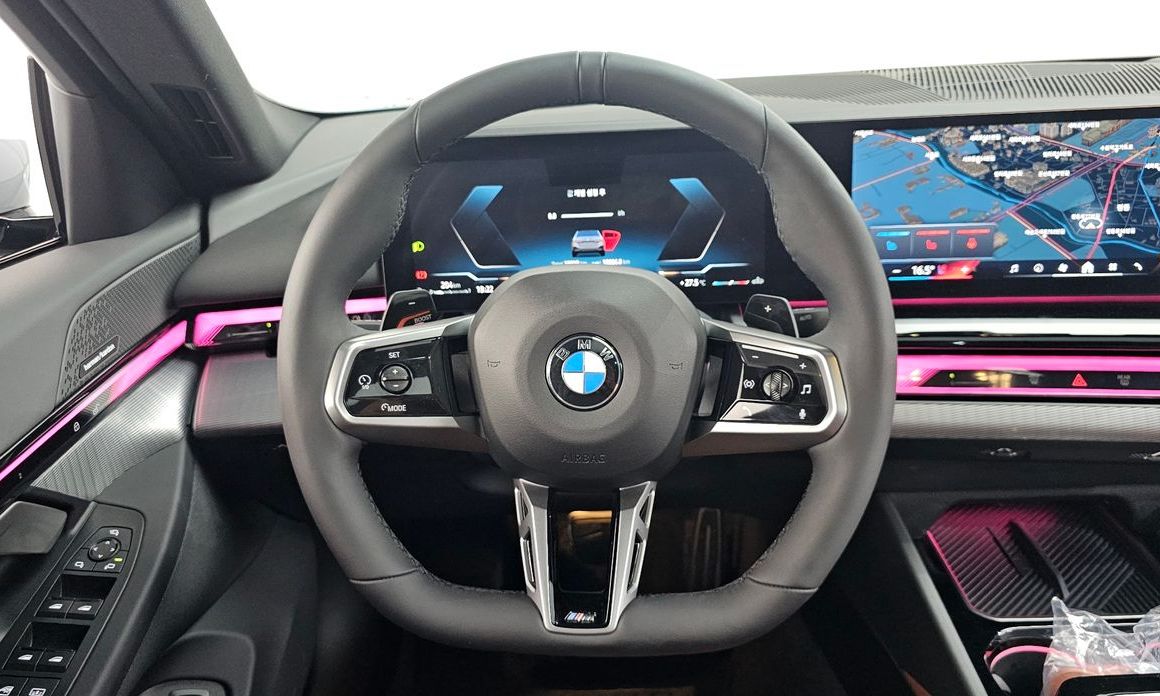 BMW 5-Series 2025