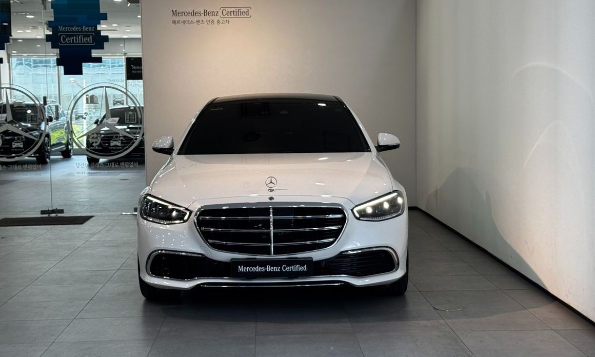 Mercedes-Benz S-Class 2025