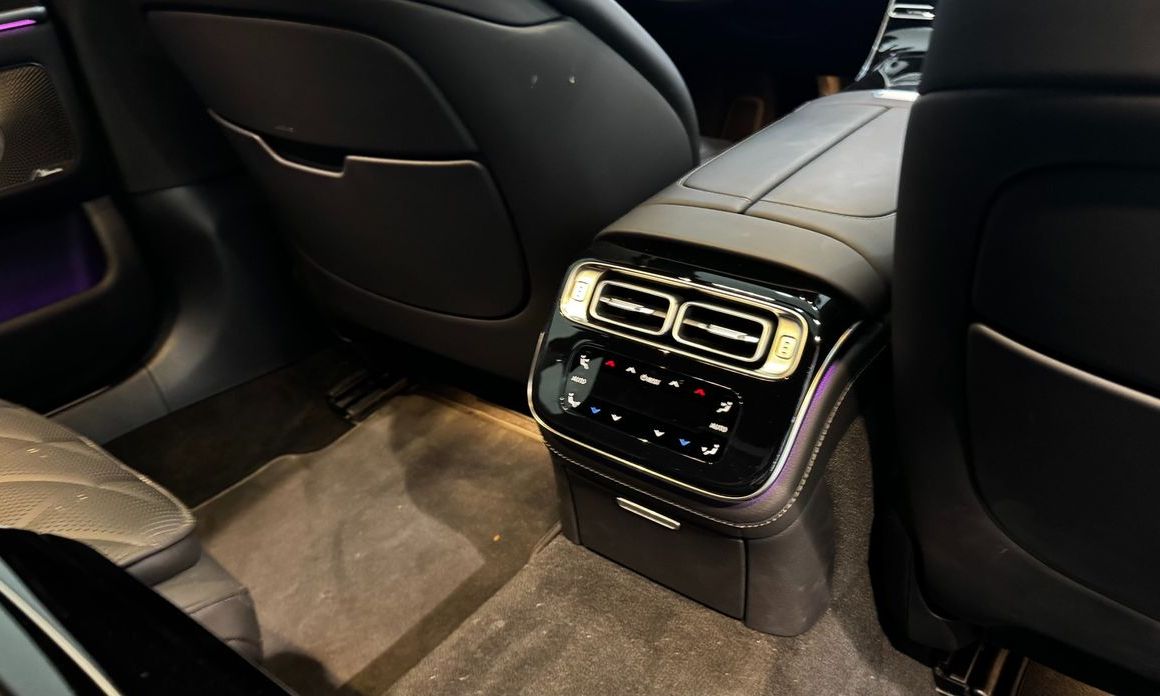Mercedes-Benz S-Class 2025