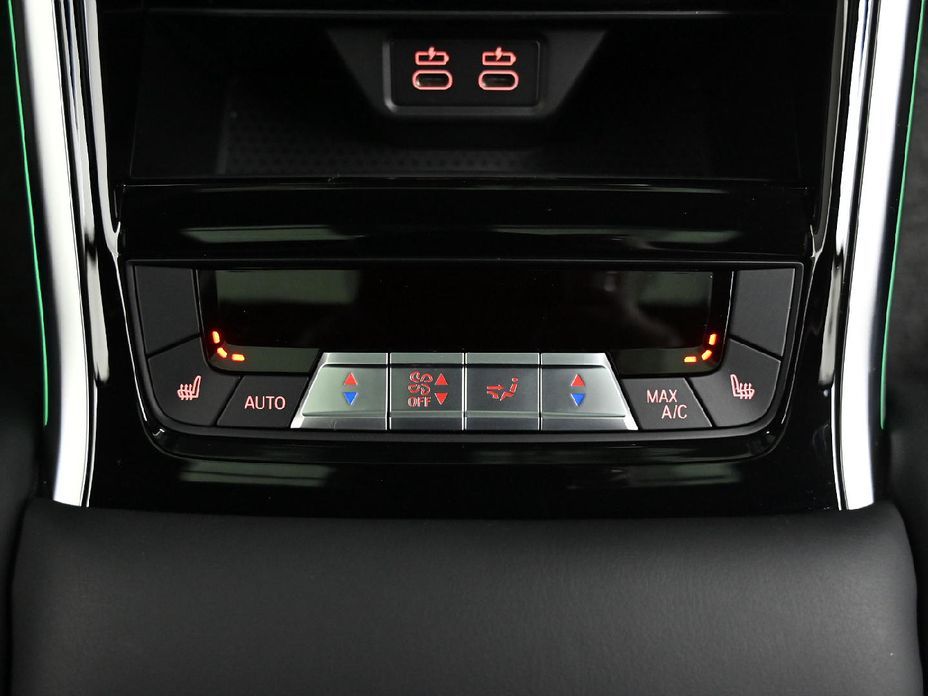 BMW 8-Series 2023