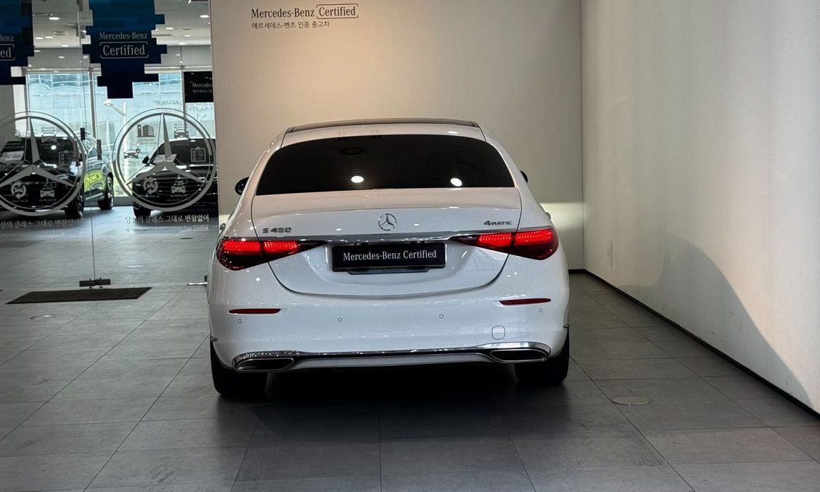 Mercedes-Benz S-Class 2025