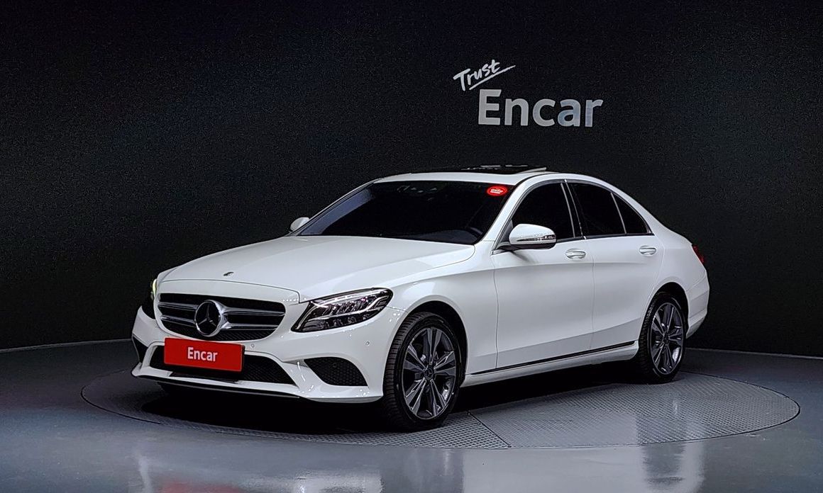 Mercedes-Benz C-Class 2021