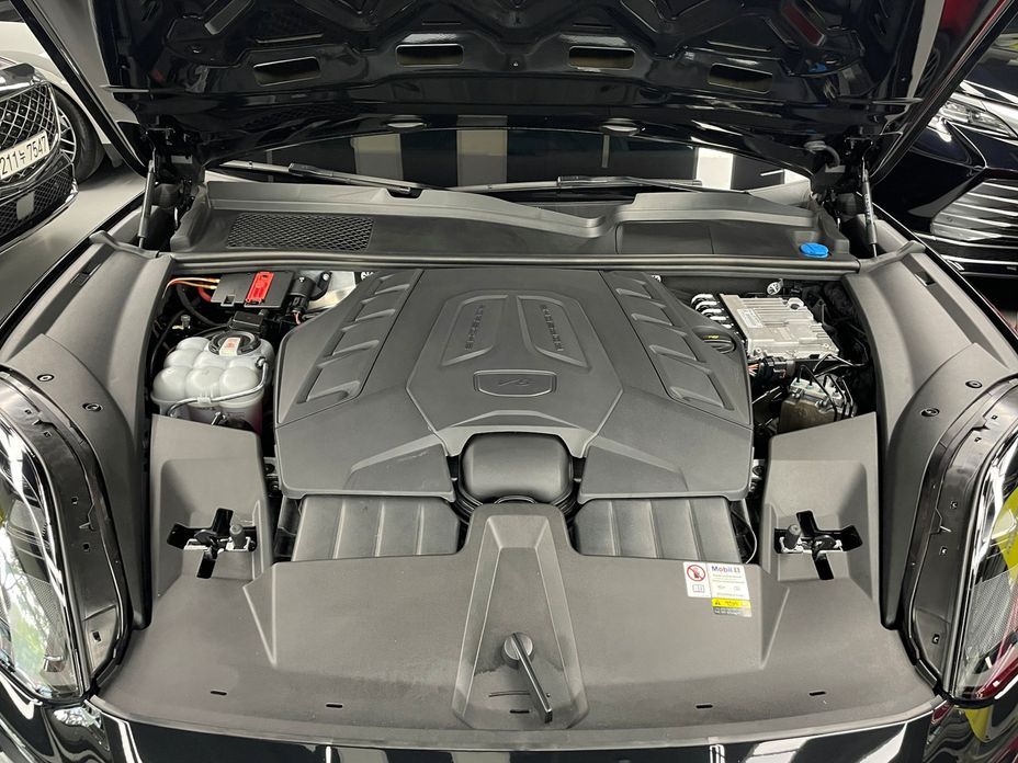 Porsche Cayenne 2024