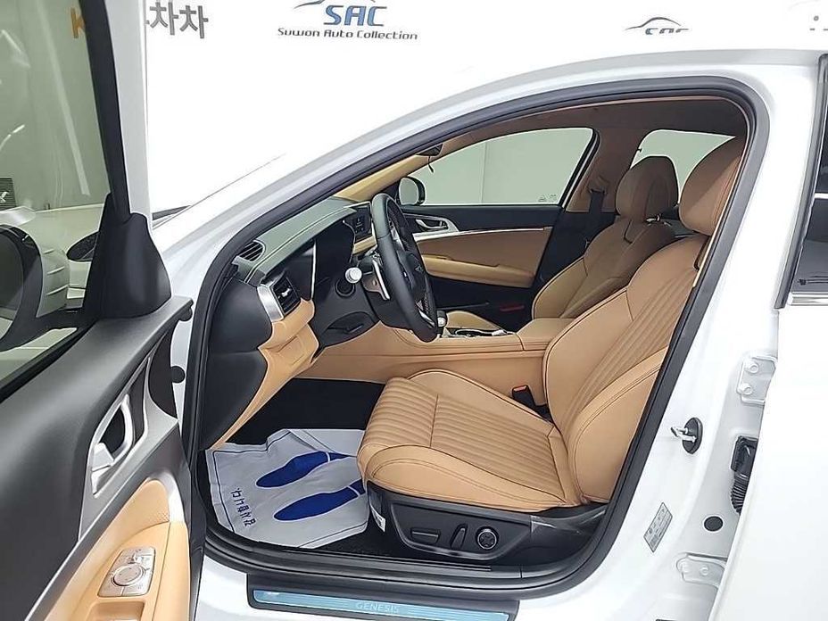 Genesis G70 2025
