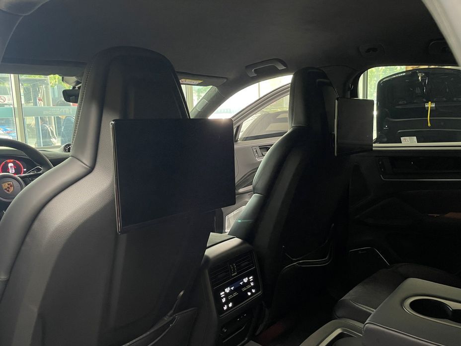 Porsche Cayenne 2024