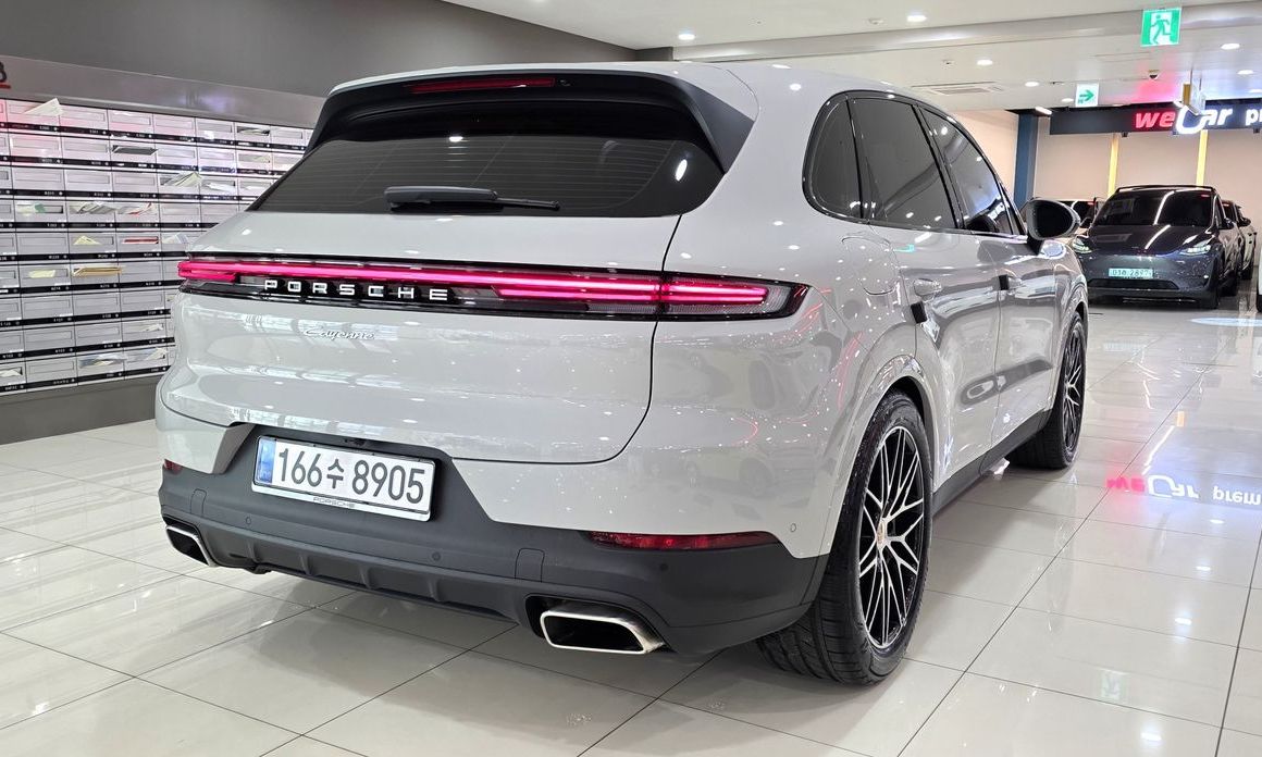 Porsche Cayenne 2025