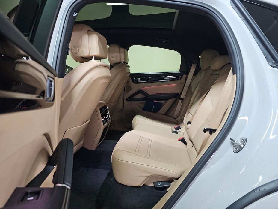 Porsche Cayenne 2022