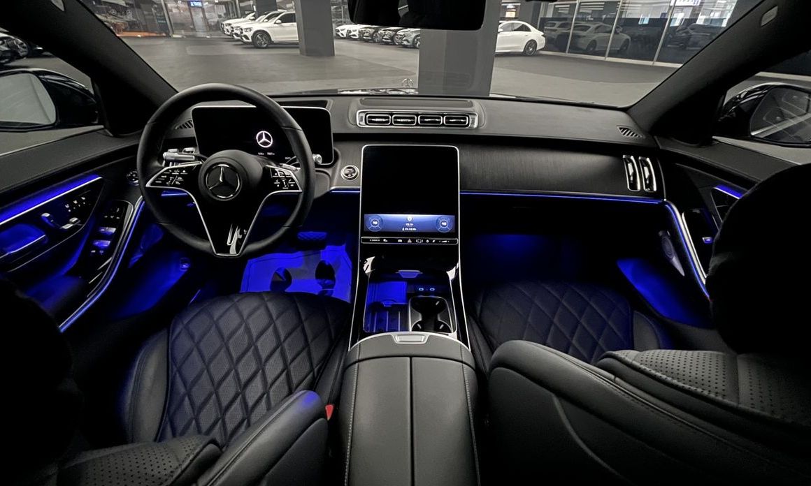 Mercedes-Benz S-Class 2025