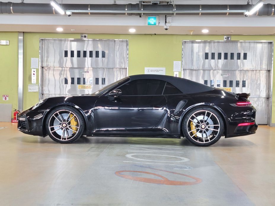 Porsche 911 2023