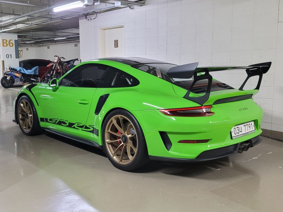 Porsche 911 2019