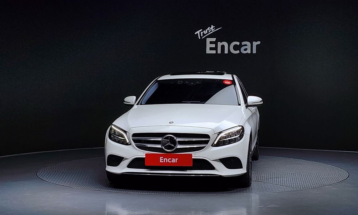 Mercedes-Benz C-Class 2021