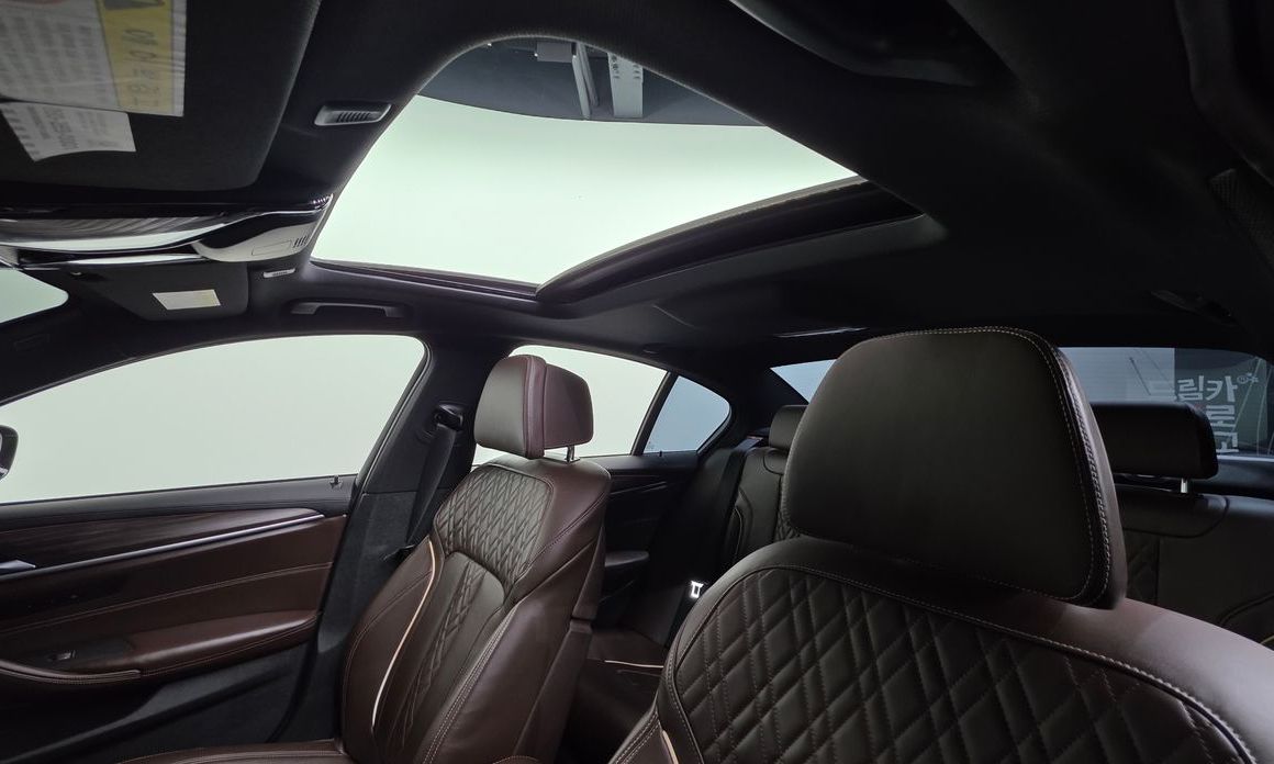 BMW 5-Series 2020