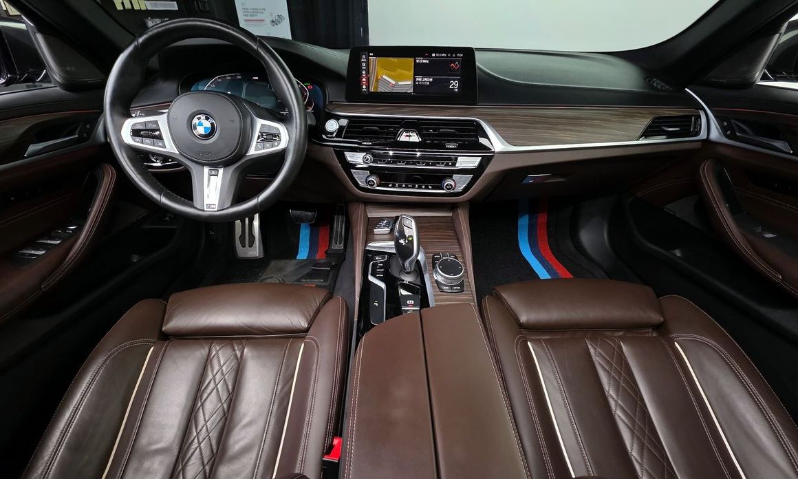 BMW 5-Series 2020