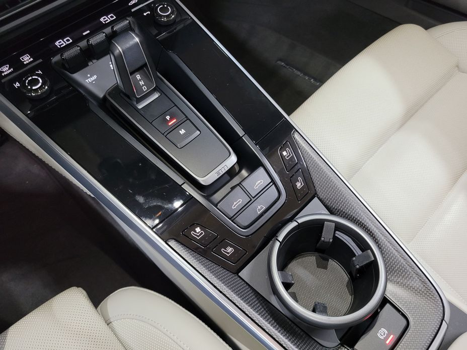 Porsche 911 2023