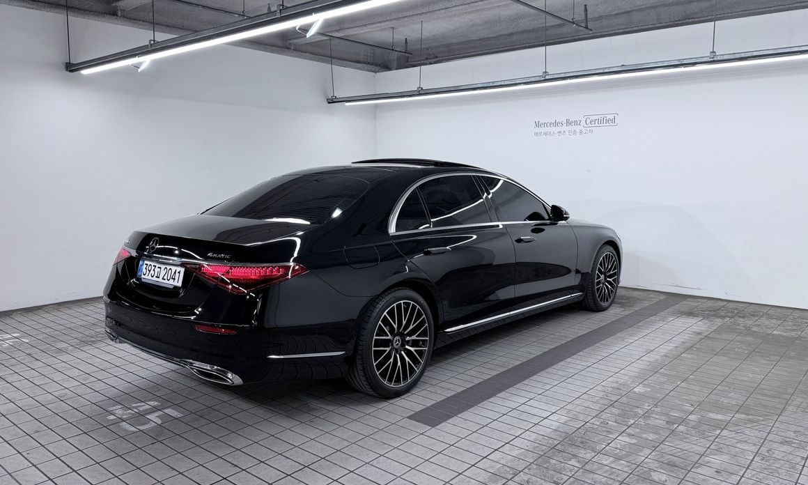 Mercedes-Benz S-Class 2026