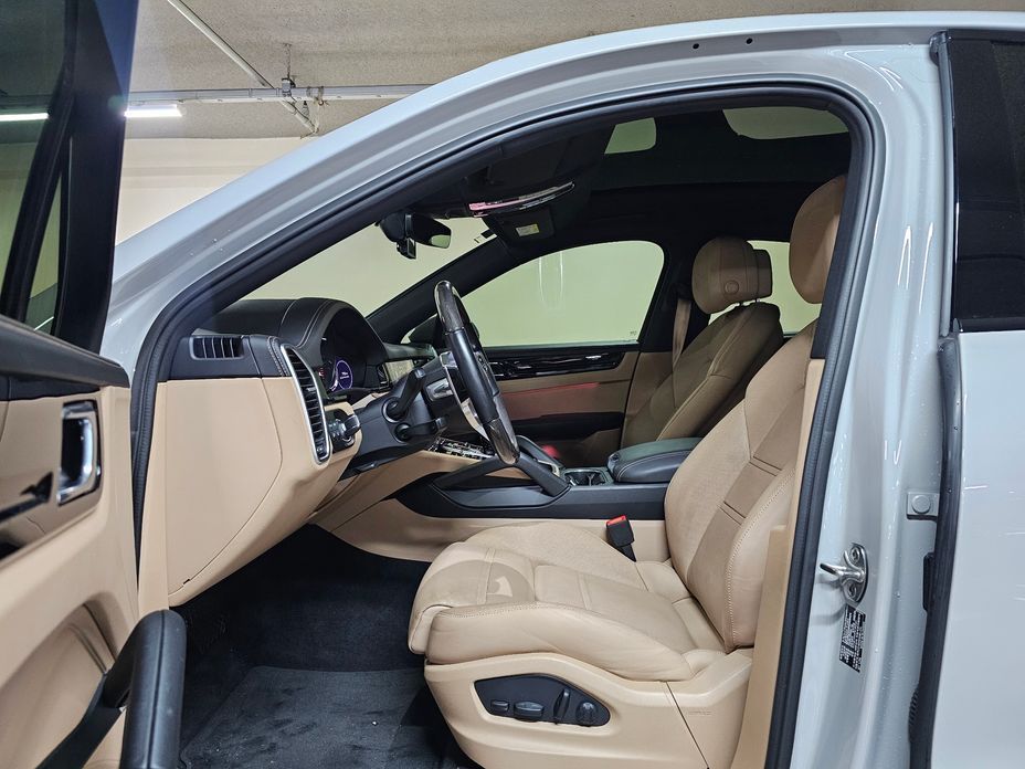 Porsche Cayenne 2022