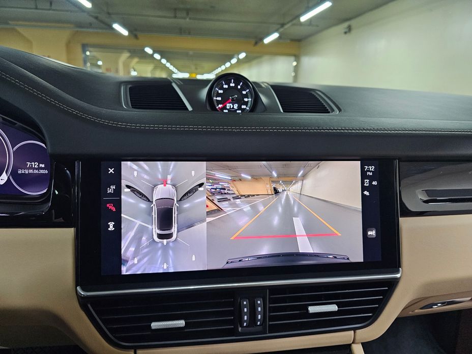 Porsche Cayenne 2022