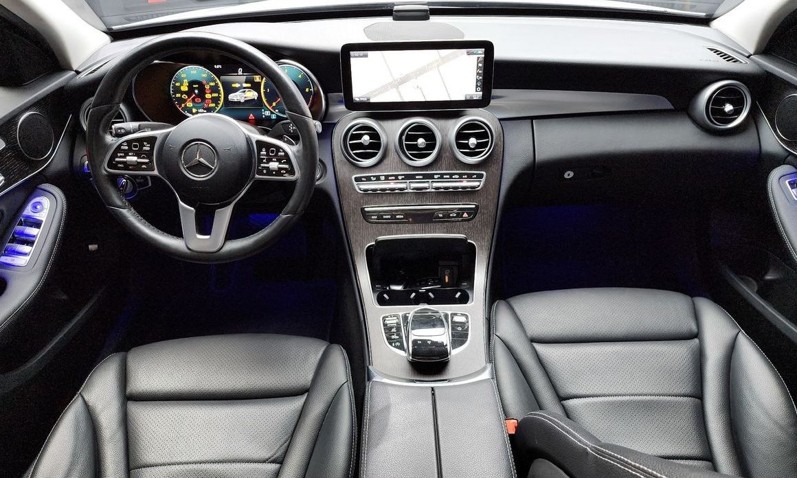 Mercedes-Benz C-Class 2021
