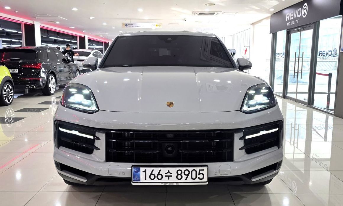 Porsche Cayenne 2025