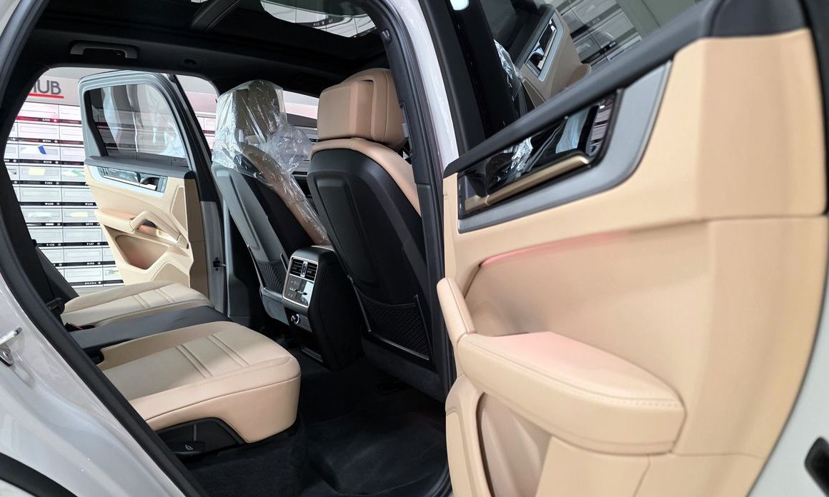 Porsche Cayenne 2025