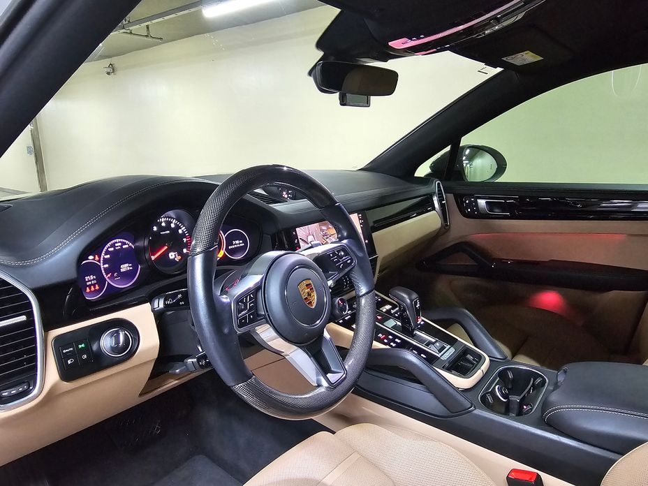 Porsche Cayenne 2022