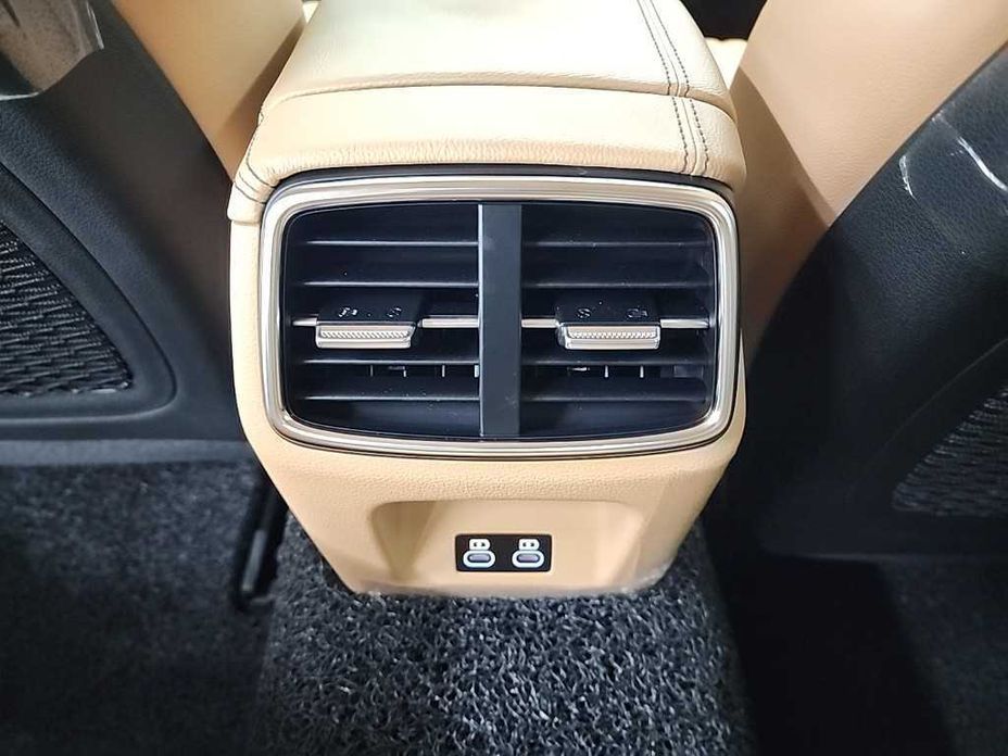 Genesis G70 2025