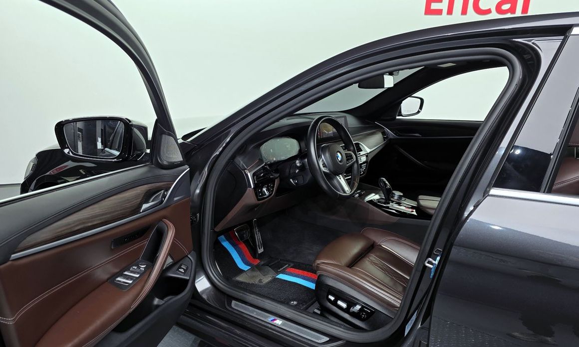 BMW 5-Series 2020