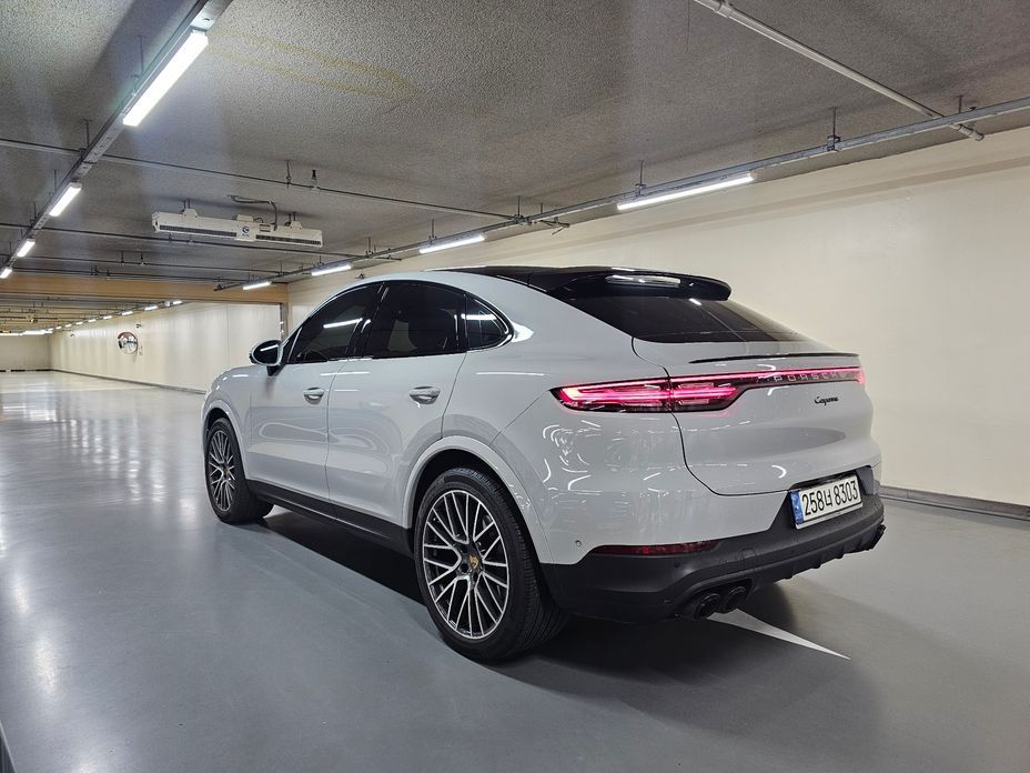 Porsche Cayenne 2022