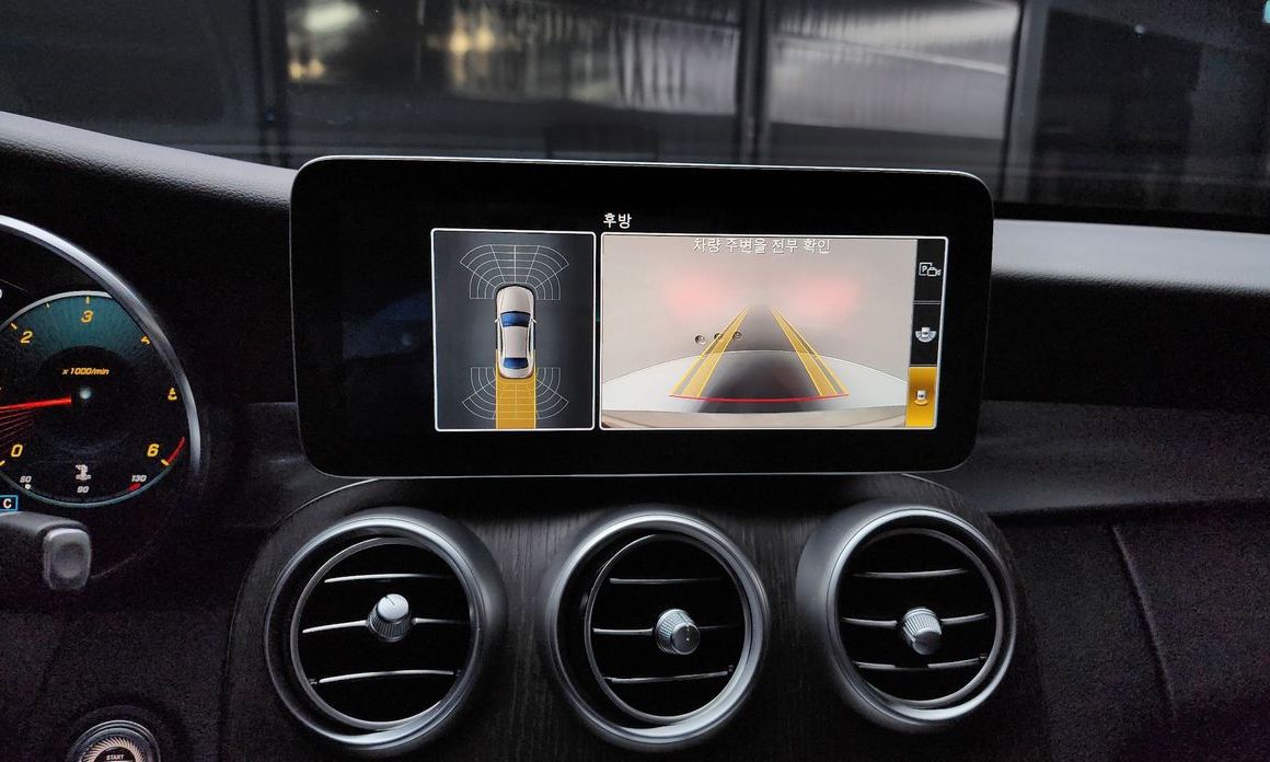Mercedes-Benz C-Class 2021