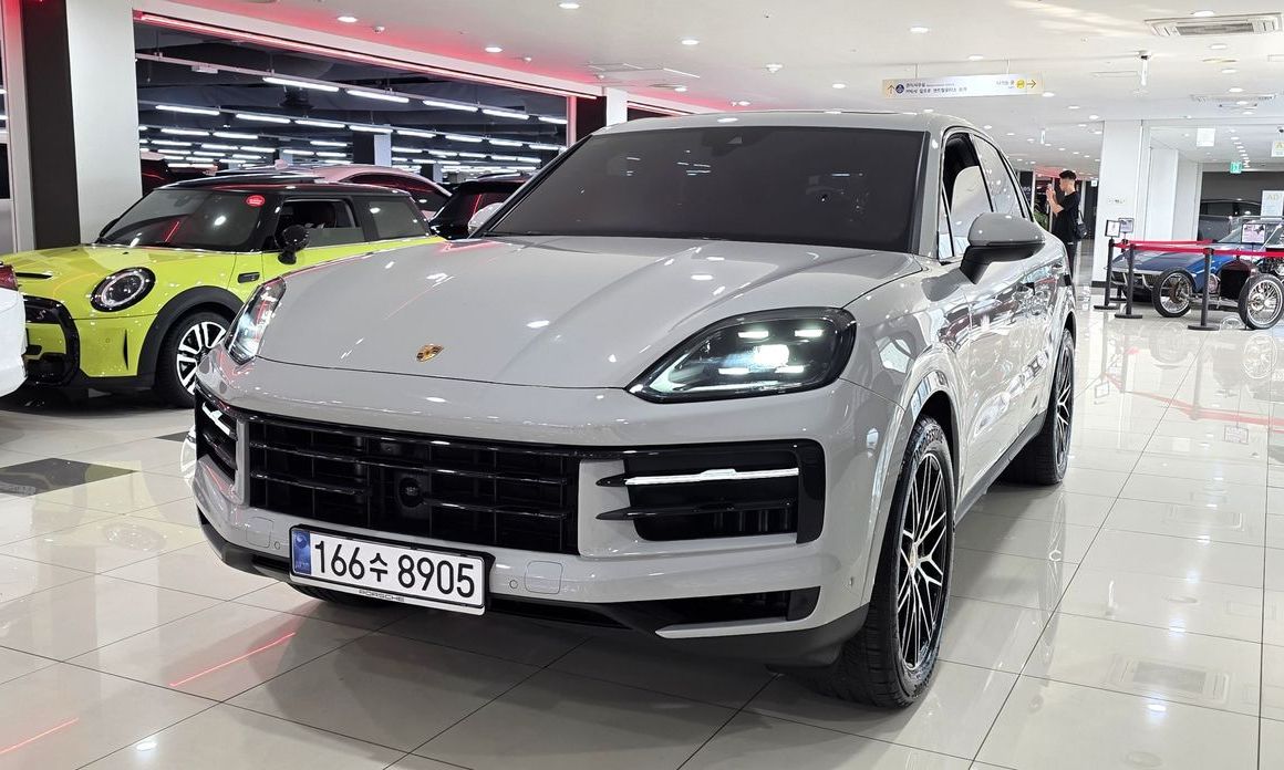 Porsche Cayenne 2025